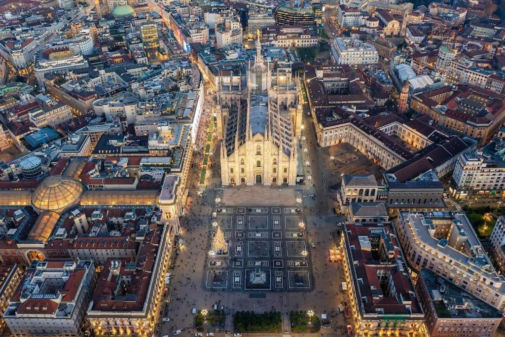 Duomo 10 Min Luxury • Terrazzo • Wi-Fi • Netflix Leilighet Milano Eksteriør bilde