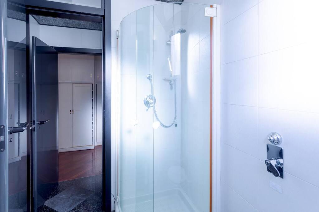 Duomo 10 Min Luxury • Terrazzo • Wi-Fi • Netflix Leilighet Milano Eksteriør bilde
