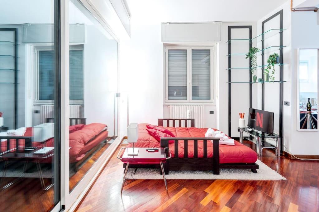 Duomo 10 Min Luxury • Terrazzo • Wi-Fi • Netflix Leilighet Milano Eksteriør bilde
